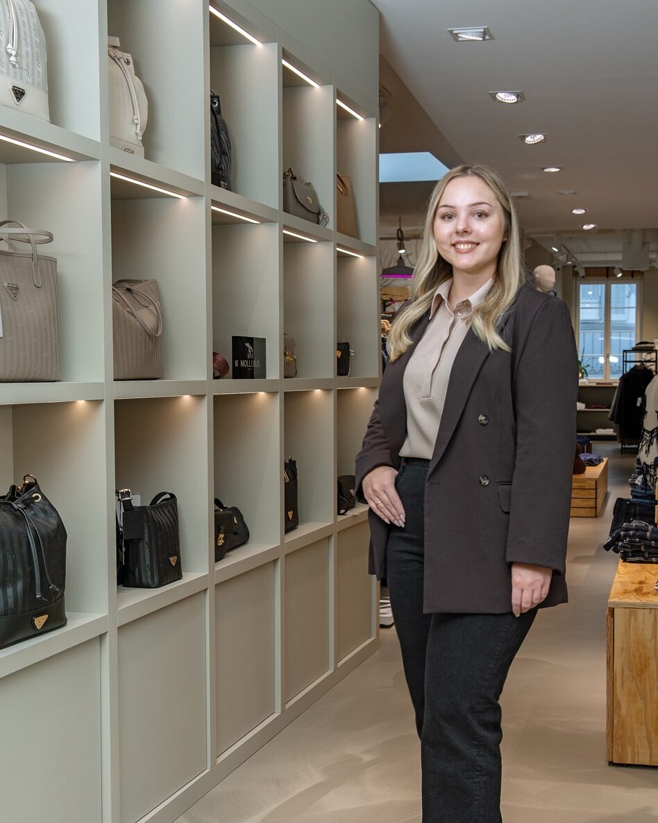 Selina Schärer Mode Küng Administration